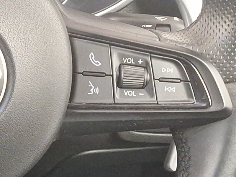 Used Alfa Romeo Giulia 2021 for sale - 77948217: Photo 11