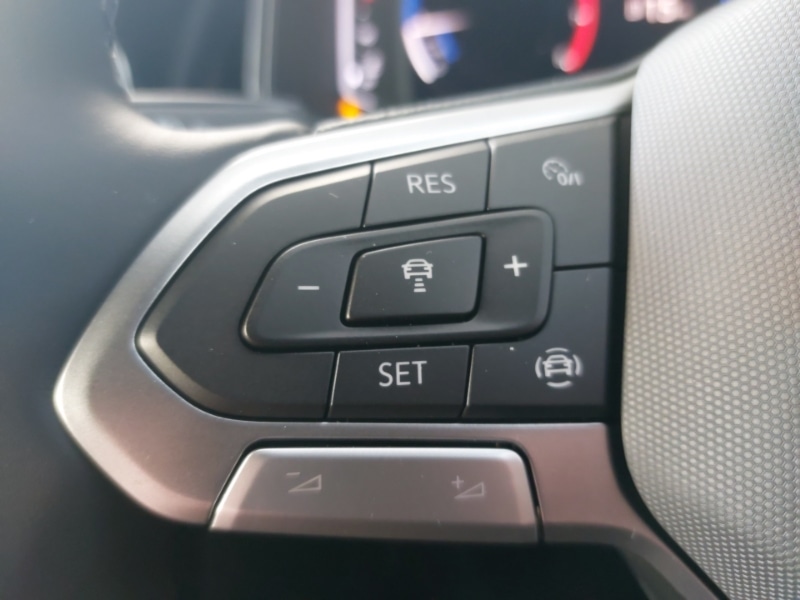 Used Volkswagen T-Roc 2025 for sale - 77304561: Photo 12