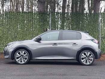 Used Peugeot 208 2022 for sale - 77449353: Photo