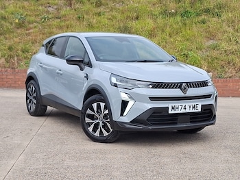 Used Renault Captur 2025 for sale - 75640364: Photo