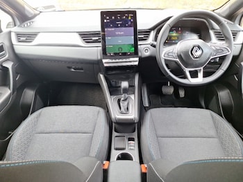 Used Renault Captur 2025 for sale - 75640364: Photo