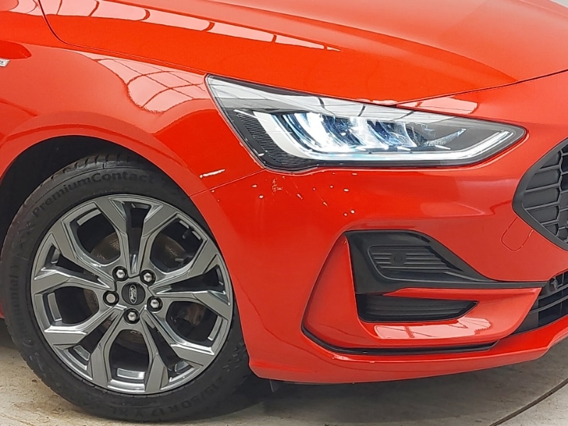 Used Ford Focus 2023 for sale - 76630928: Photo 9