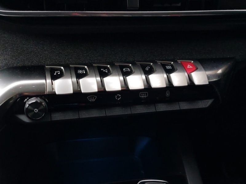 Used Peugeot 3008 2021 for sale - 76411176: Photo 11