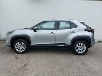 Used Toyota Yaris Cross 2022 for sale - 77767707: Photo