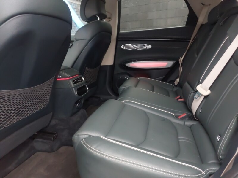 Used Genesis GV70 2023 for sale - 77876658: Photo 6