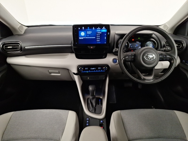 Used Toyota Yaris 2023 for sale - 77876541: Photo 2