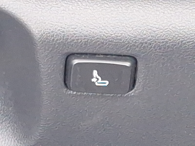 Used Toyota Yaris Cross 2022 for sale - 76885741: Photo 12