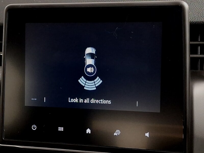 Used Renault Clio 2025 for sale - 77273600: Photo 12