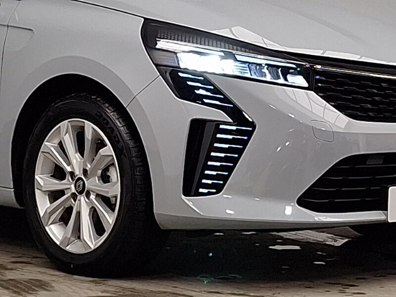 Used Renault Clio 2025 for sale - 77273600: Photo 9