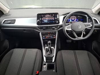 Used Volkswagen T-Roc 2022 for sale - 76906660: Photo