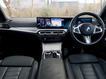 Used BMW 3 Series 2024 for sale - 77670208: Photo