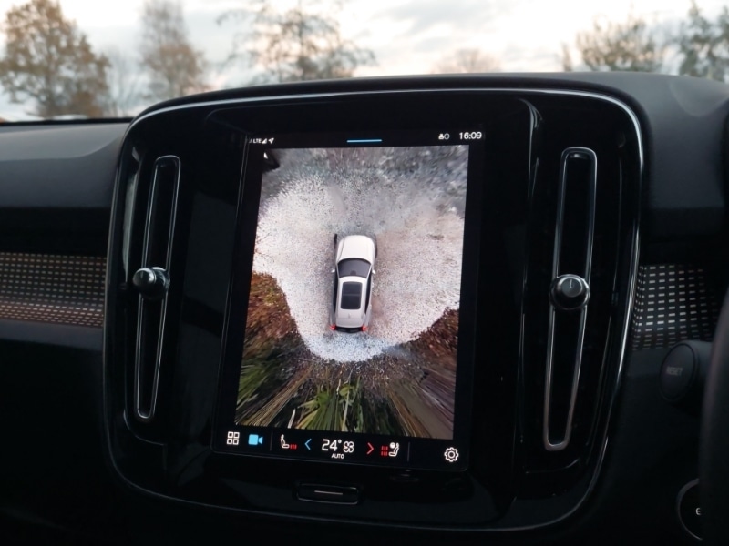 Used Volvo XC40 2024 for sale - 76771180: Photo 12