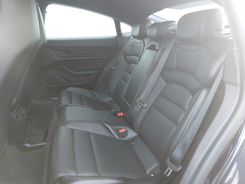 Used Porsche Taycan 2022 for sale - 77358268: Photo 6