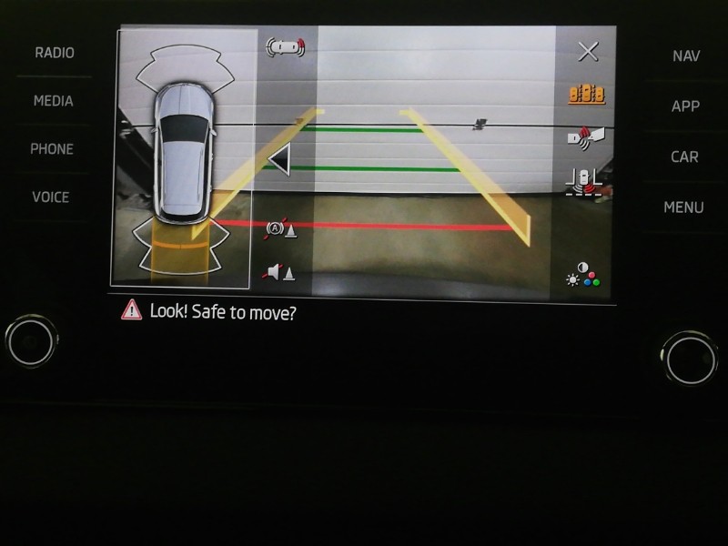 Used Skoda Karoq 2024 for sale - 77169568: Photo 11