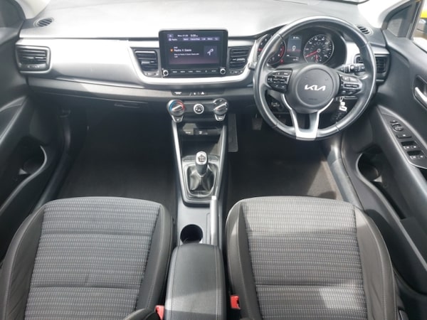 Used Kia Stonic 2021 for sale - 76275415: Photo 2