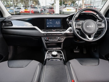 Used Kia Niro 2022 for sale - 75640105: Photo