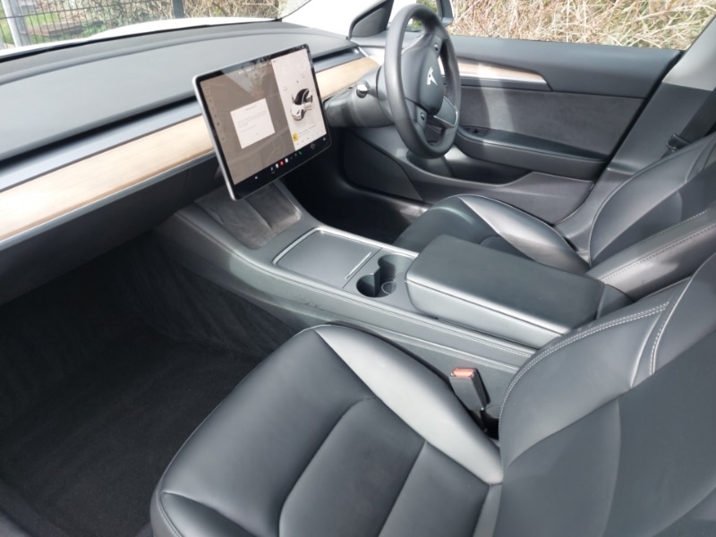 Used Tesla Model 3 2022 for sale - 77645537: Photo 5