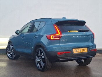 Used Volvo XC40 2024 for sale - 77330128: Photo