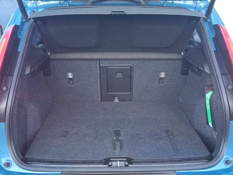 Used Volvo XC40 2024 for sale - 77330128: Photo 8