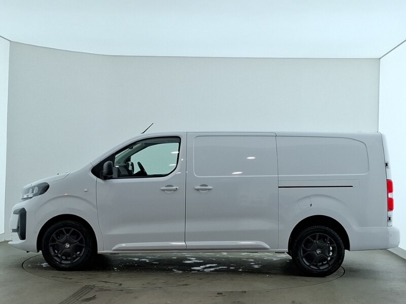 Used Vauxhall Vivaro 2024 for sale - 77677712: Photo 4