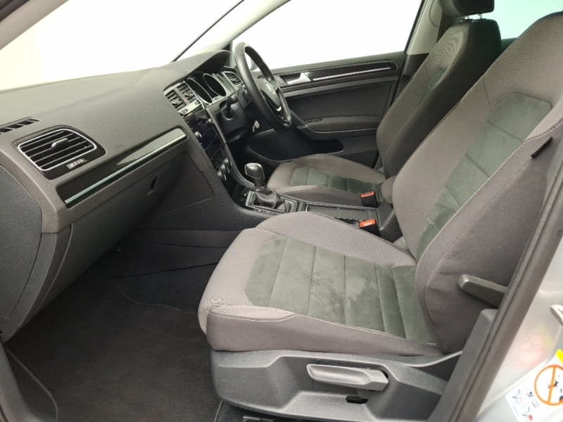 Used Volkswagen Golf 2020 for sale - 77911779: Photo 5