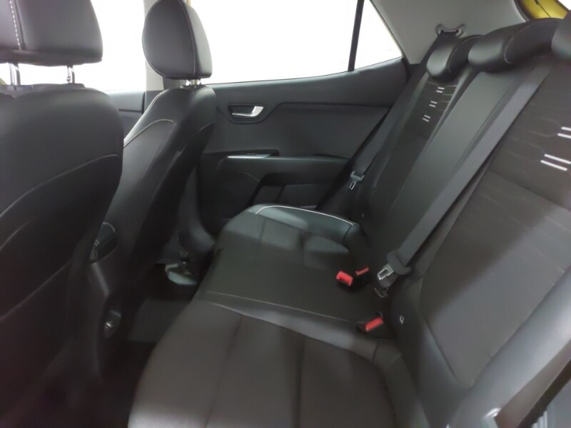 Used Kia Stonic 2022 for sale - 76097720: Photo 6