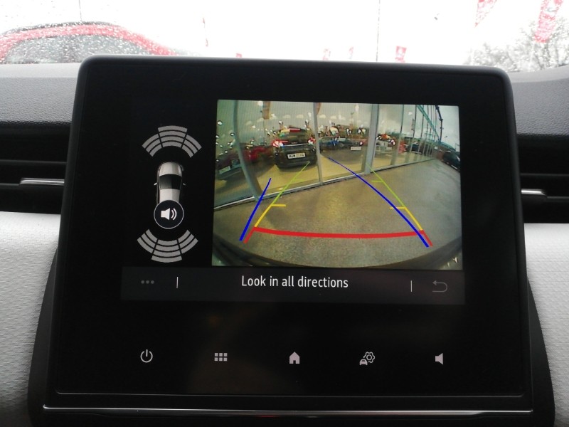 Used Renault Clio 2023 for sale - 77923836: Photo 12