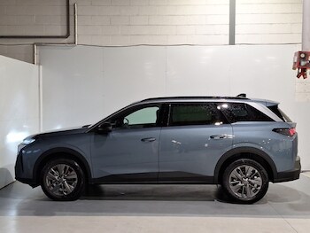 Used Peugeot 5008 2025 for sale - 77197126: Photo