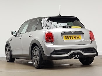 Used MINI Hatch 2023 for sale - 77981042: Photo