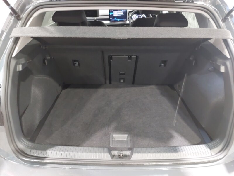 Used Volkswagen Golf 2024 for sale - 76970896: Photo 8