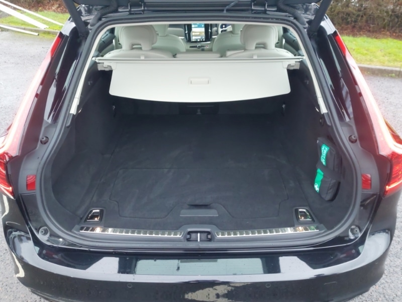 Used Volvo V90 2025 for sale - 77777703: Photo 8