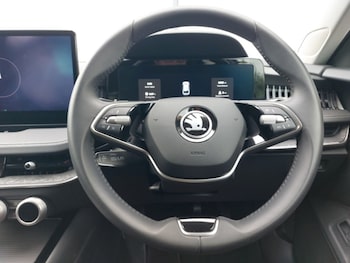 Used Skoda Superb 2024 for sale - 75725127: Photo