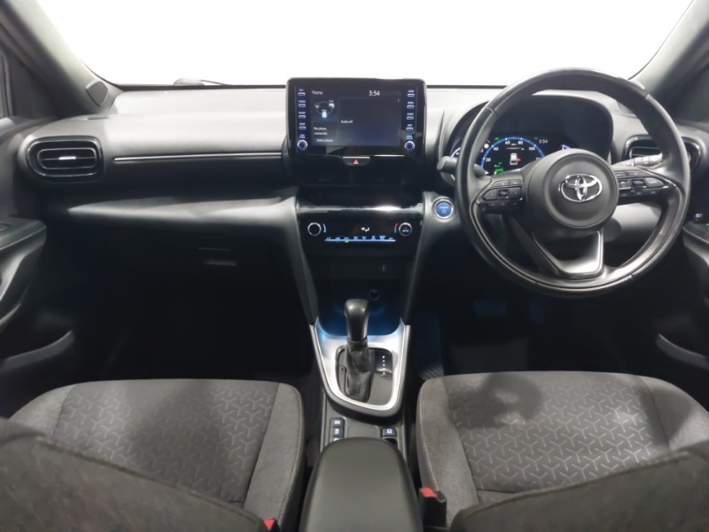 Used Toyota Yaris Cross 2022 for sale - 76414040: Photo 2