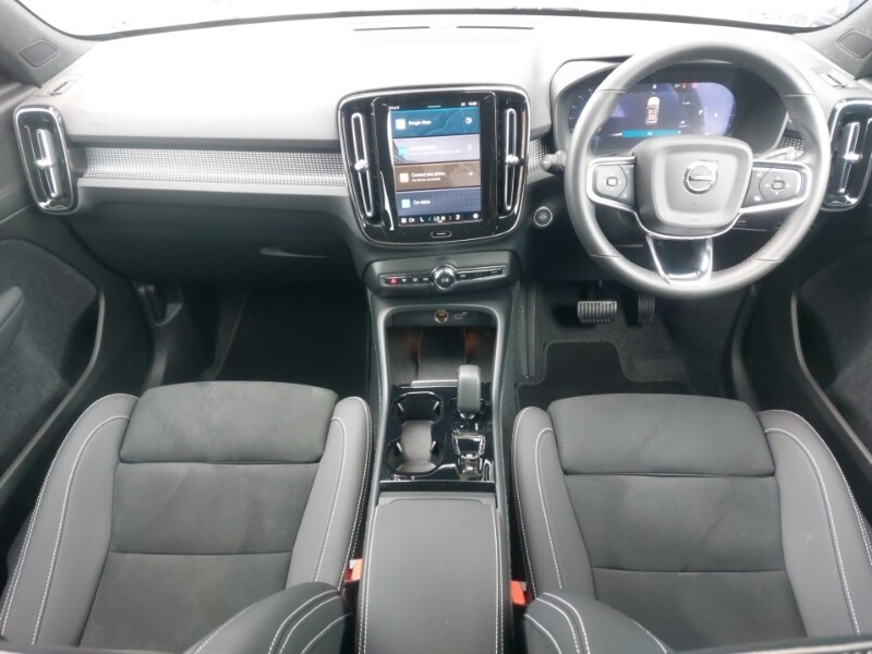 Used Volvo XC40 2024 for sale - 76920942: Photo 2