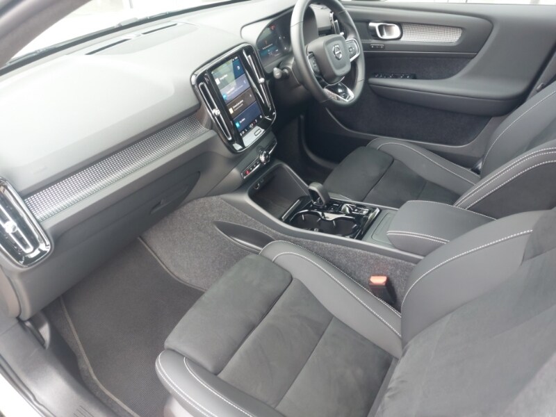 Used Volvo XC40 2024 for sale - 76920942: Photo 5