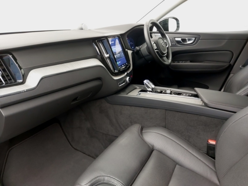 Used Volvo XC60 2024 for sale - 76682882: Photo 5