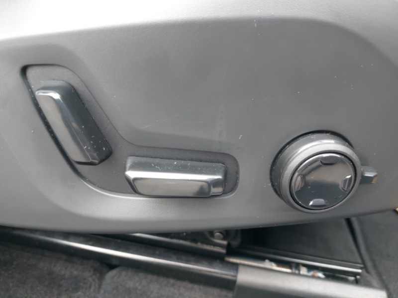 Used Volvo XC60 2023 for sale - 77786782: Photo 12