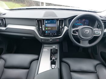 Used Volvo XC60 2023 for sale - 77786782: Photo