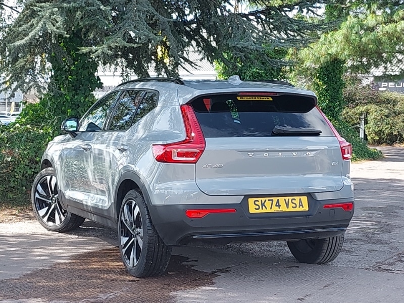 Used Volvo XC40 2024 for sale - 76771173: Photo 3