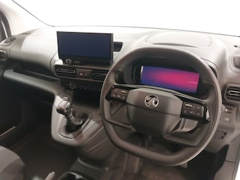 Used Vauxhall Combo 2024 for sale - 76492642: Photo