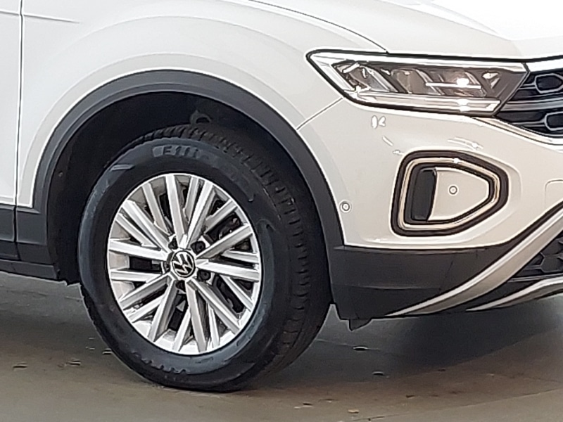 Used Volkswagen T-Roc 2023 for sale - 77797652: Photo 9