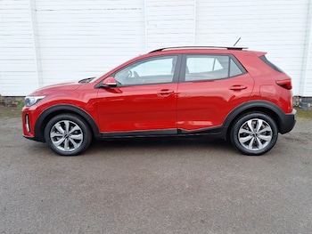 Used Kia Stonic 2023 for sale - 77756344: Photo