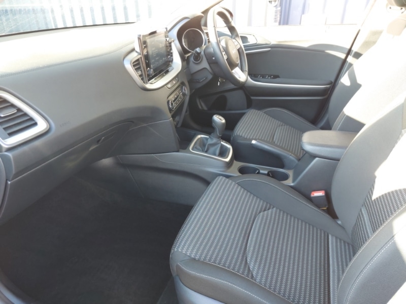 Used Kia Ceed 2023 for sale - 76652012: Photo 5