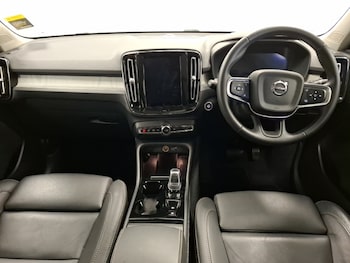 Used Volvo XC40 2024 for sale - 75762421: Photo
