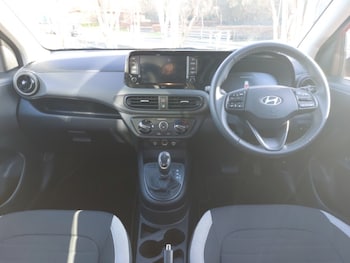 Used Hyundai i10 2025 for sale - 77736936: Photo