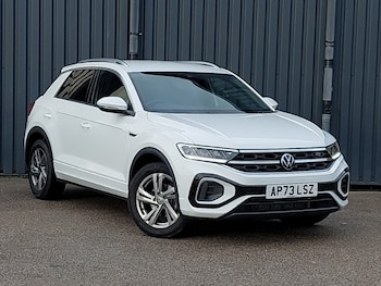 Used Volkswagen T-Roc 2023 for sale - 77285154: Photo