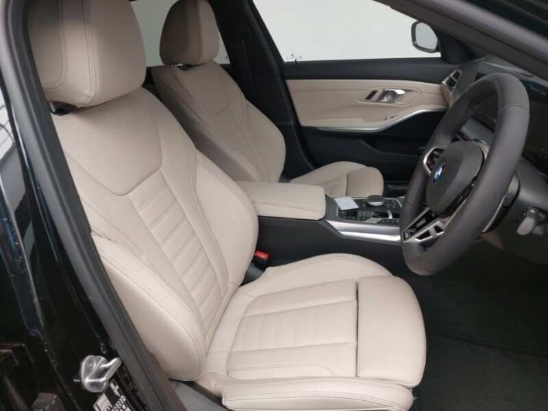 Used BMW 3 Series 2025 for sale - 77677600: Photo 11