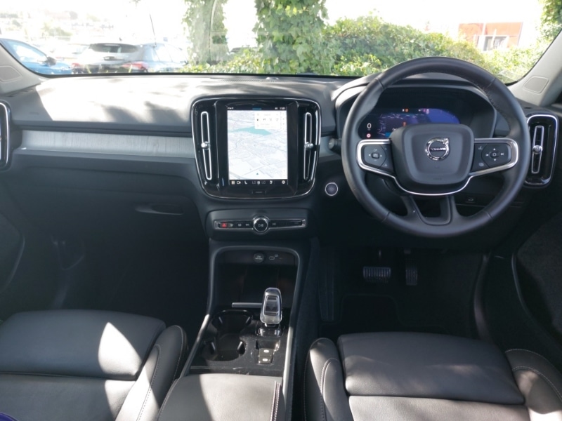 Used Volvo XC40 2024 for sale - 77126851: Photo 2