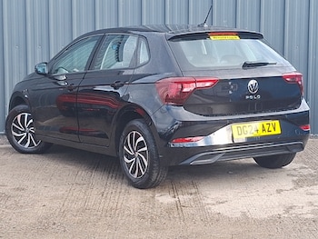 Used Volkswagen Polo 2024 for sale - 76526289: Photo