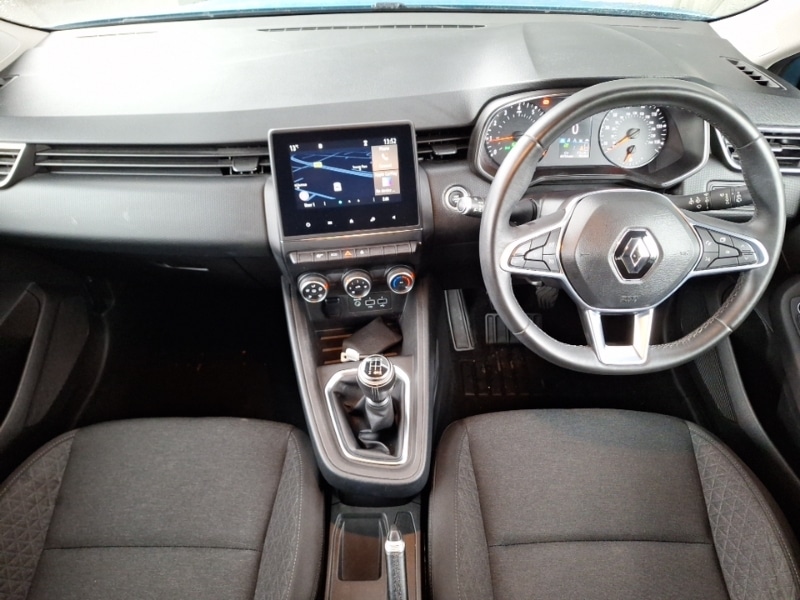 Used Renault Clio 2020 for sale - 76555915: Photo 2